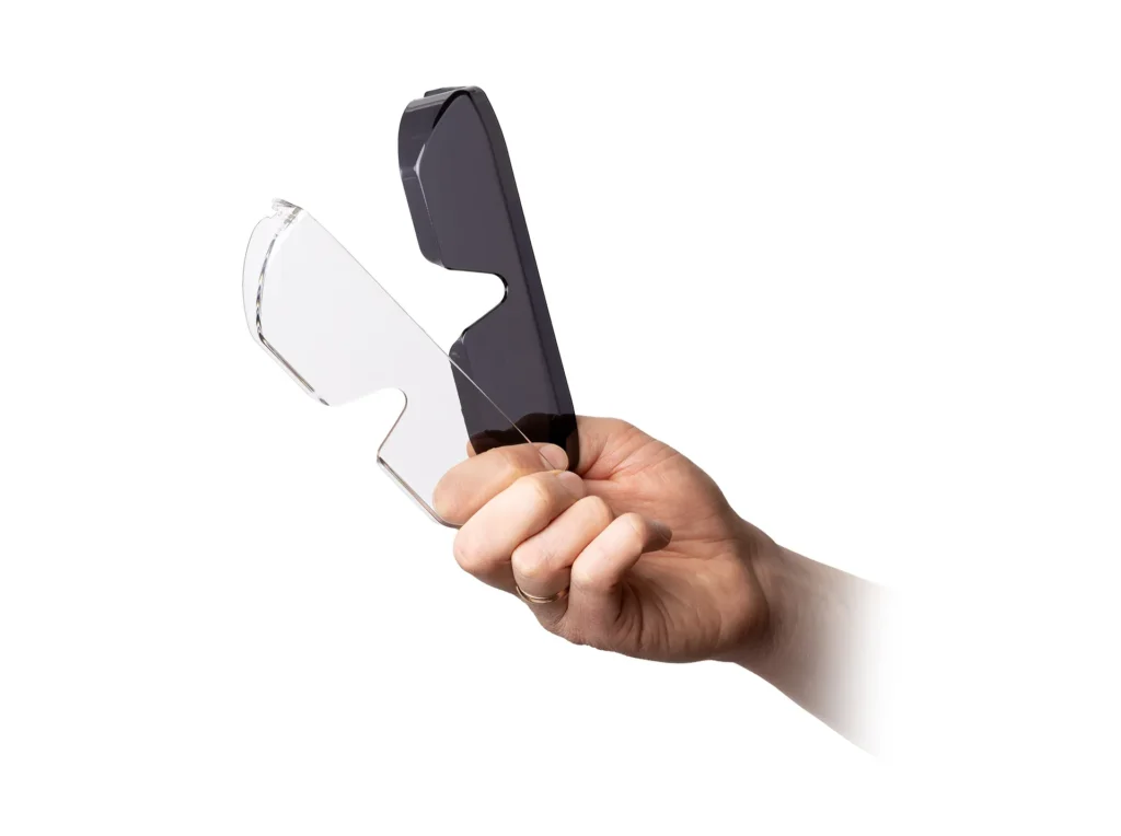 iLens Dramiński – deux types de protections pour lunettes vétérinaires